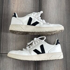 Veja V-10